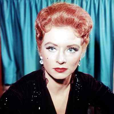 Amanda Blake - Famous Actor