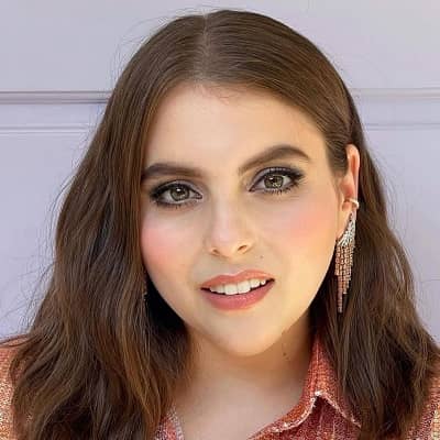 Beanie Feldstein - Famous Actress