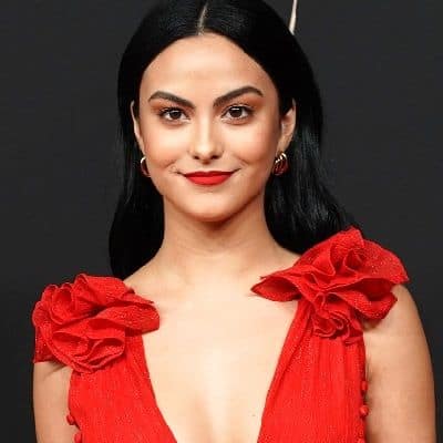 Camila Mendes - Famous Actress