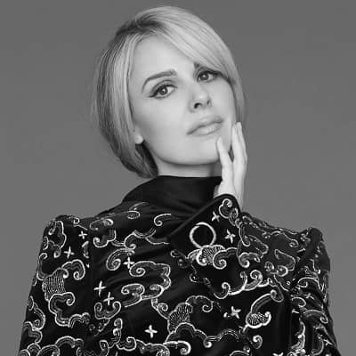 Cara Buono - Famous Screenwriter