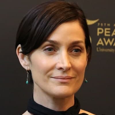Carrie-Anne Moss net worth in Actors category