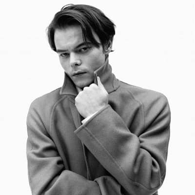 Charlie Heaton - Famous Musician