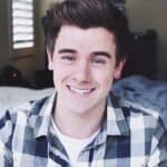 Connor Franta - Famous Vlogger