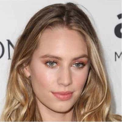 Dylan Penn - Famous Model