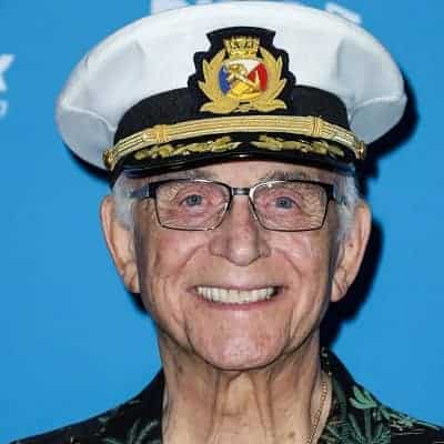 Gavin MacLeod - Famous Actor