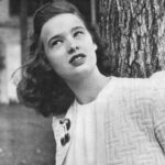 Gloria Vanderbilt - Famous Fashion Designer