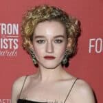 Julia Garner - Famous Actor