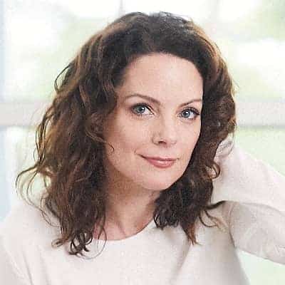 Kimberly Williams-Paisley - Famous Screenwriter