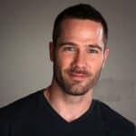 Luke Macfarlane - Famous Musician