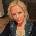 Mira Sorvino - Famous Film Producer