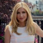 Sara Eisen - Famous Author