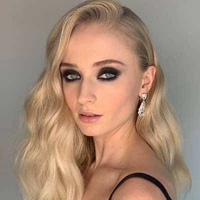 Sophie Turner - Famous Actor
