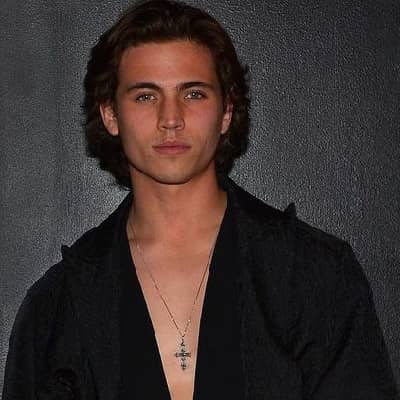 Tanner Buchanan - Famous Actor