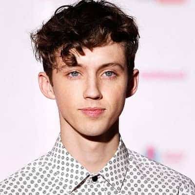 Troye Sivan - Famous Singer
