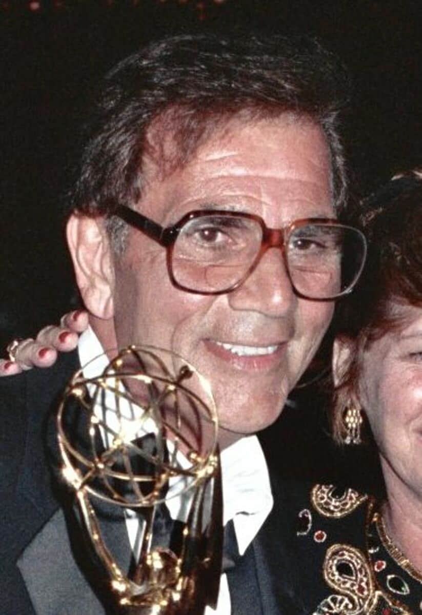 Alex Rocco net worth in Actors category