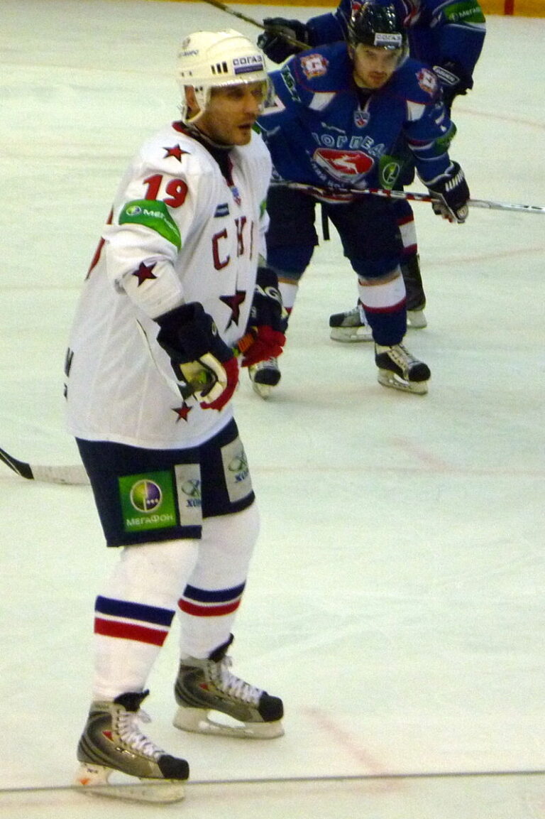 Alexei Yashin - Famous Ice Hockey Player