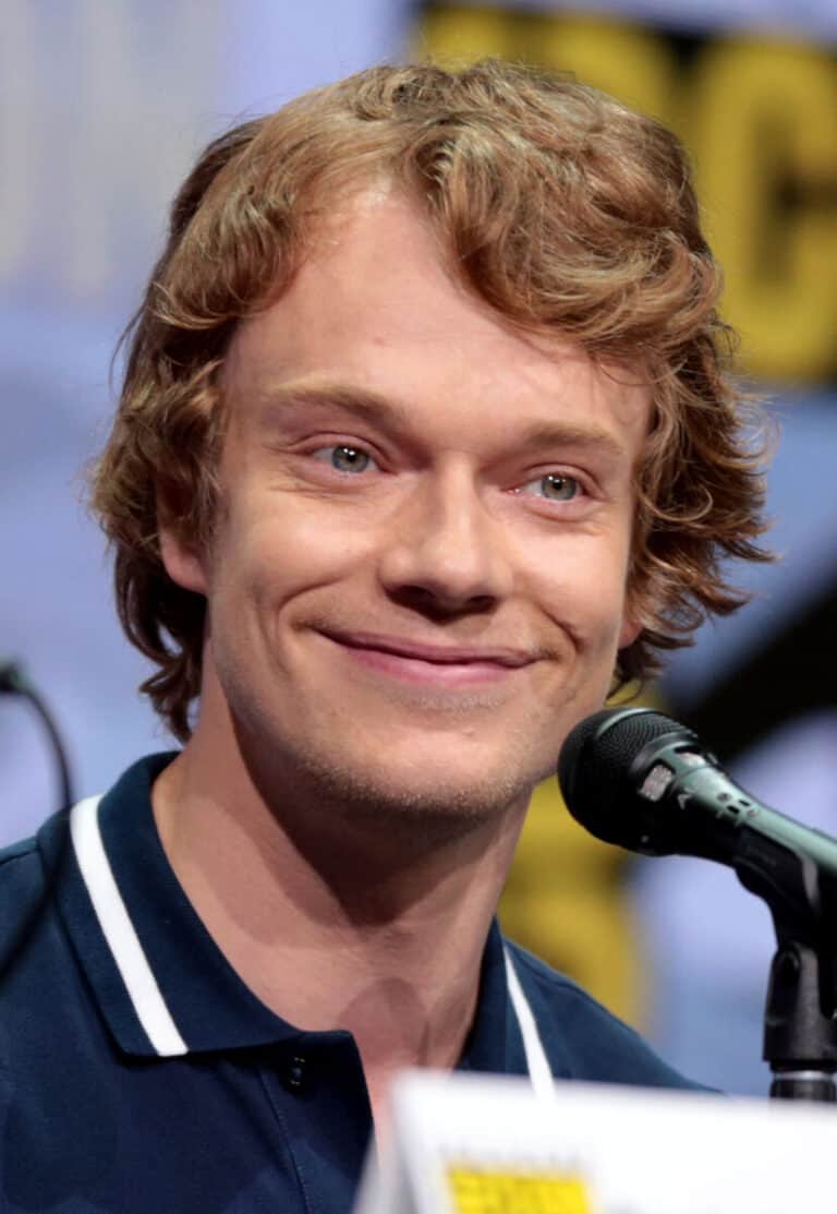 Alfie Allen - Famous Actor