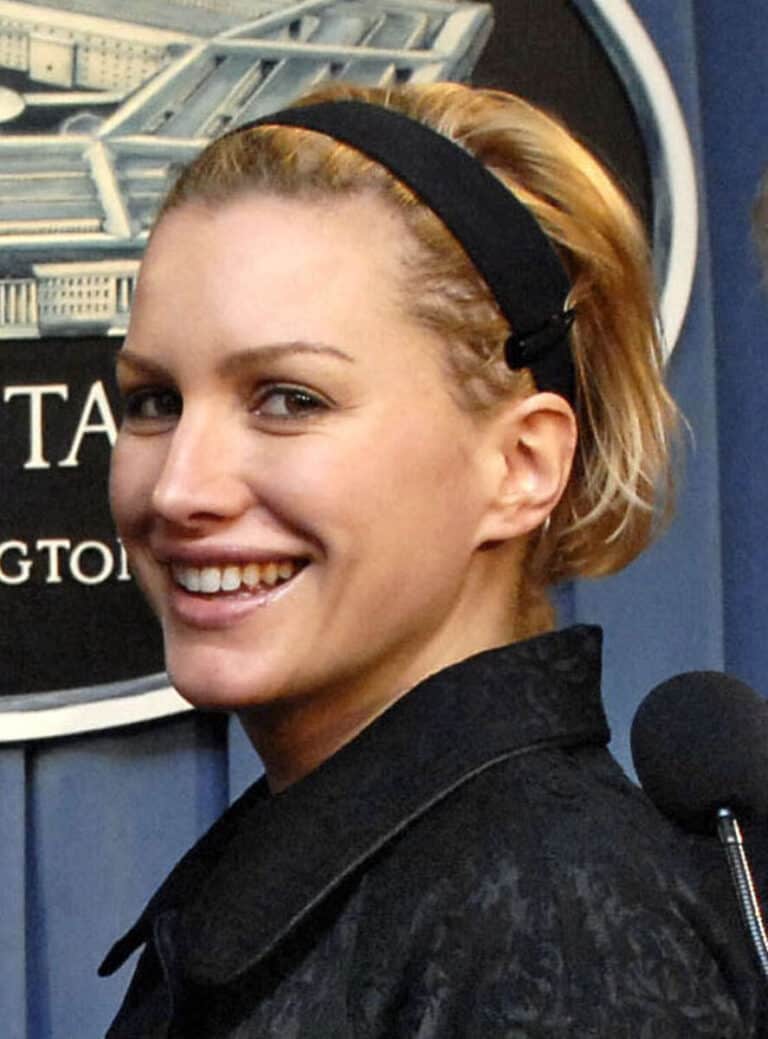 Alice Evans - Famous Actor