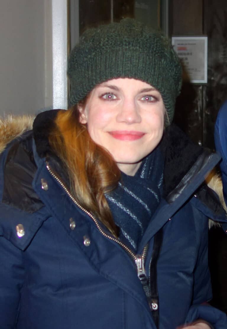 Anna Chlumsky - Famous Actor