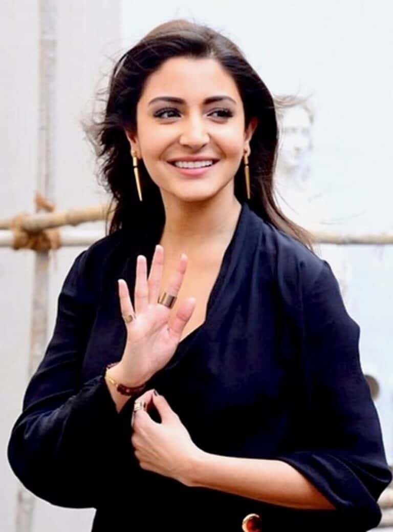 Anushka Sharma - Famous Actor