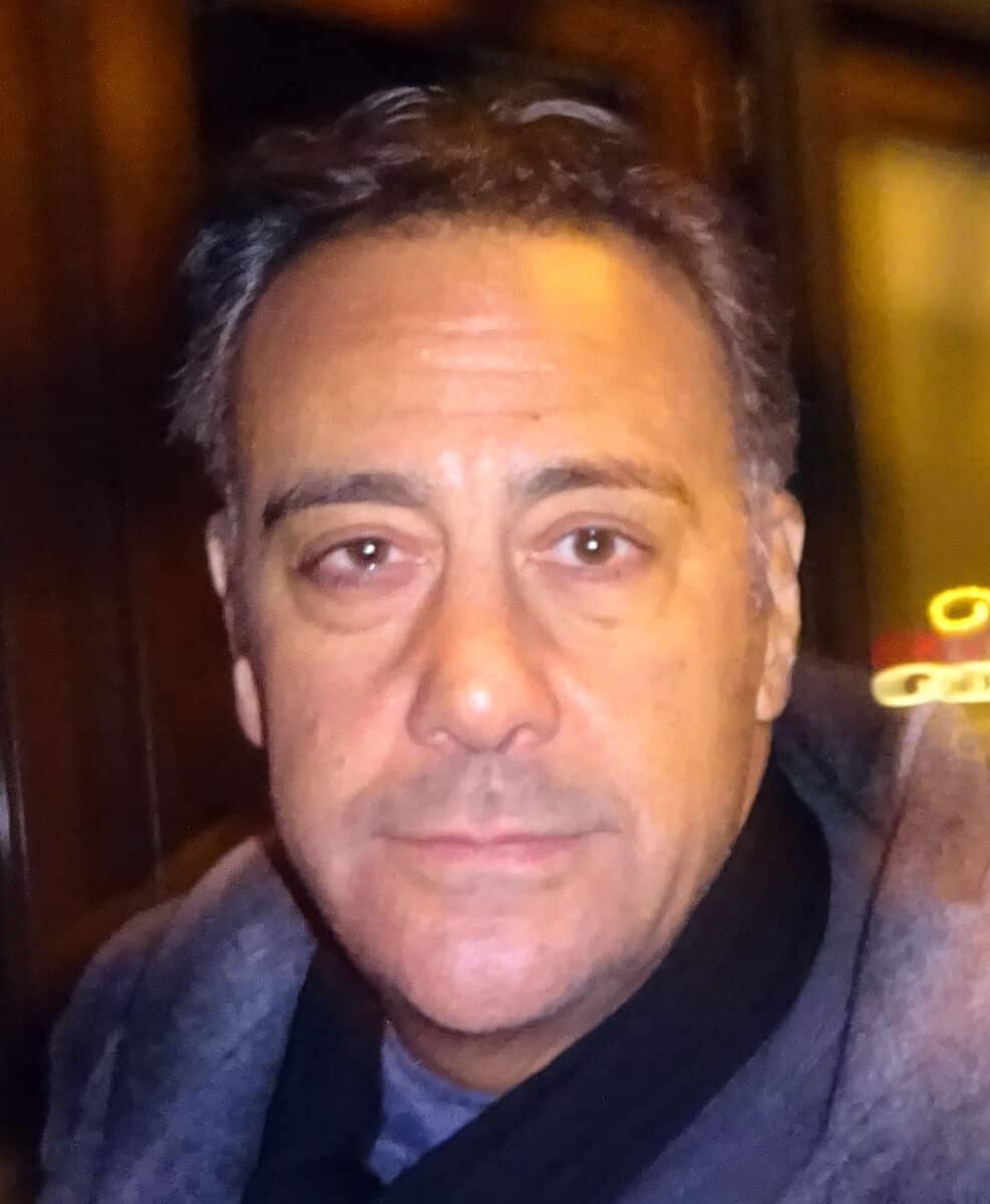 Brad Garrett - Famous Television Producer