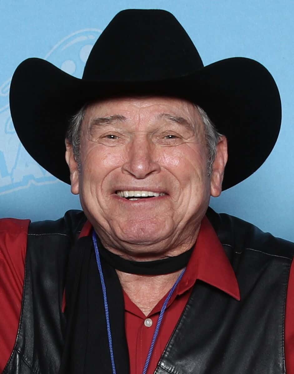 Burton Gilliam - Famous Actor