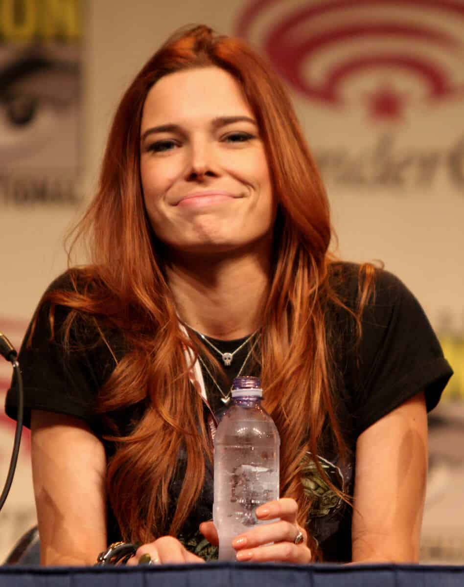 Chloe Dykstra - Famous Actor