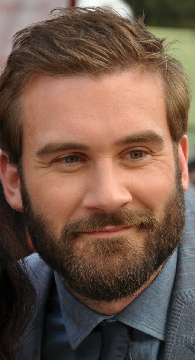 Clive Standen - Famous Actor