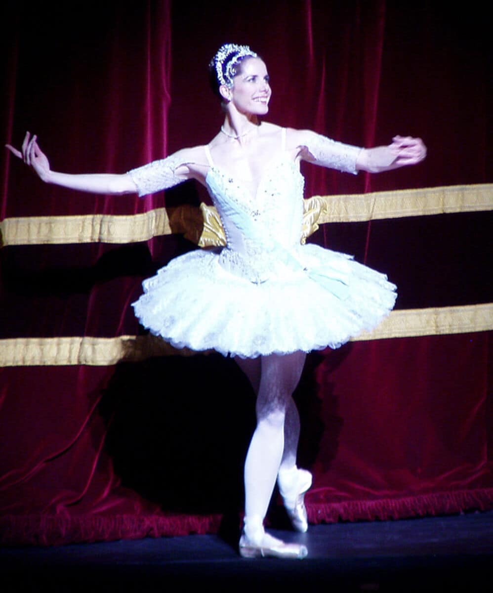 Darcey Bussell - Famous Ballet Dancer