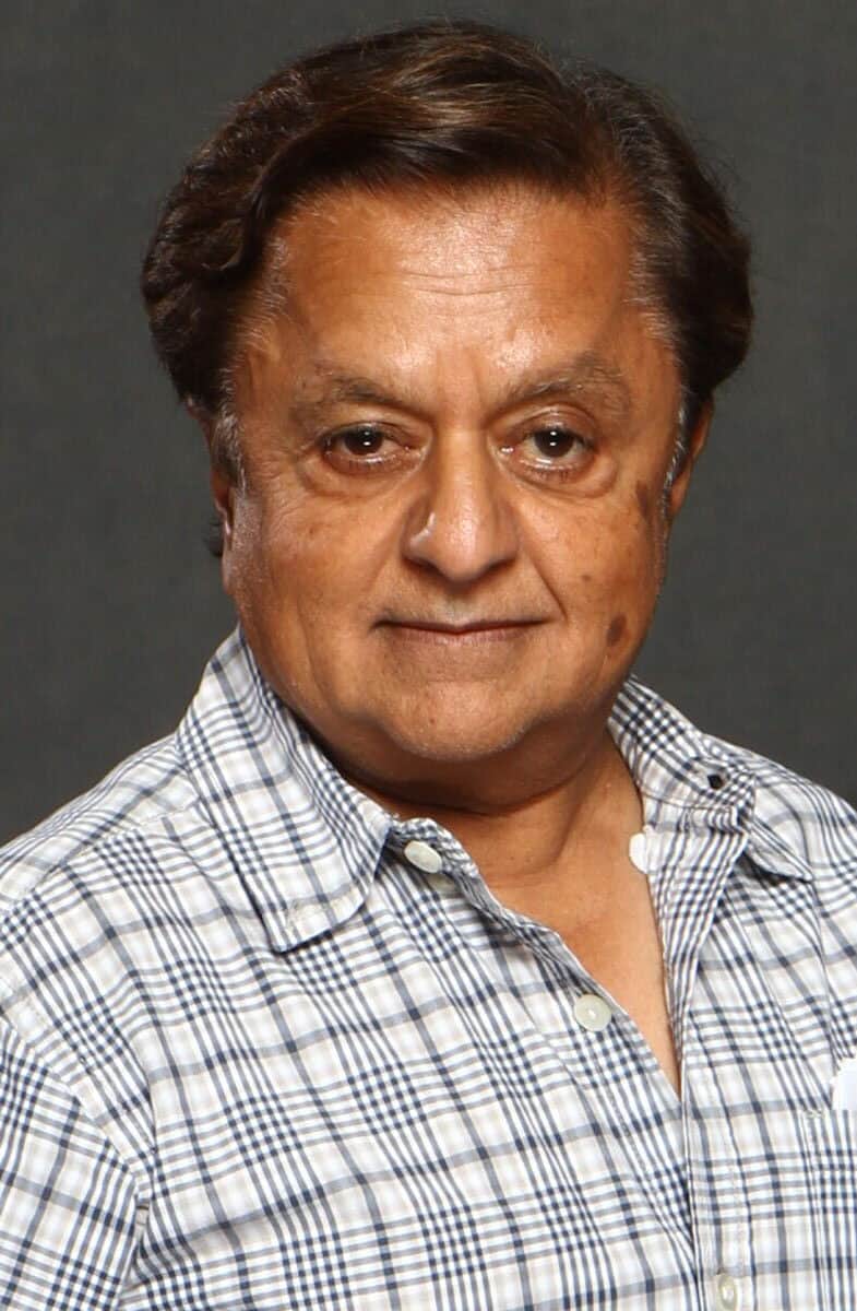 Deep Roy - Famous Stunt Performer