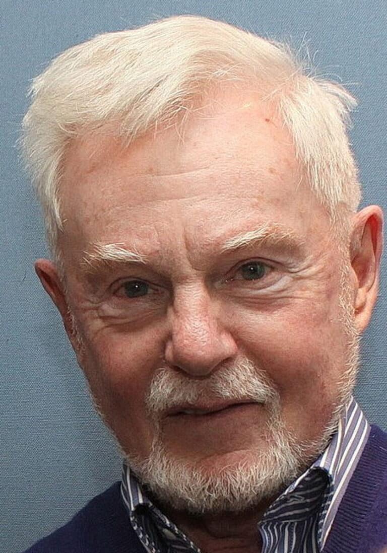 Derek Jacobi - Famous Film Director