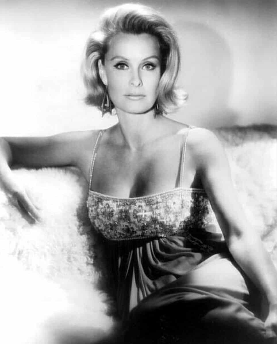 Dina Merrill net worth in Actors category