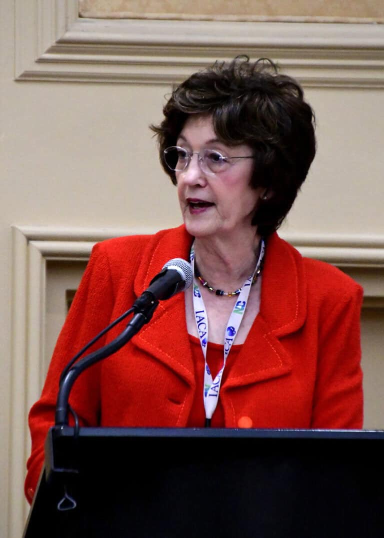 Elaine Marshall - Famous Billionair