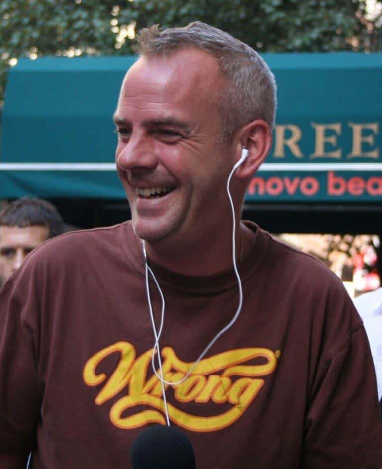 Fatboy Slim - Famous Keyboard Player