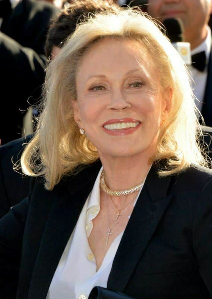 Faye Dunaway - Famous Film Producer