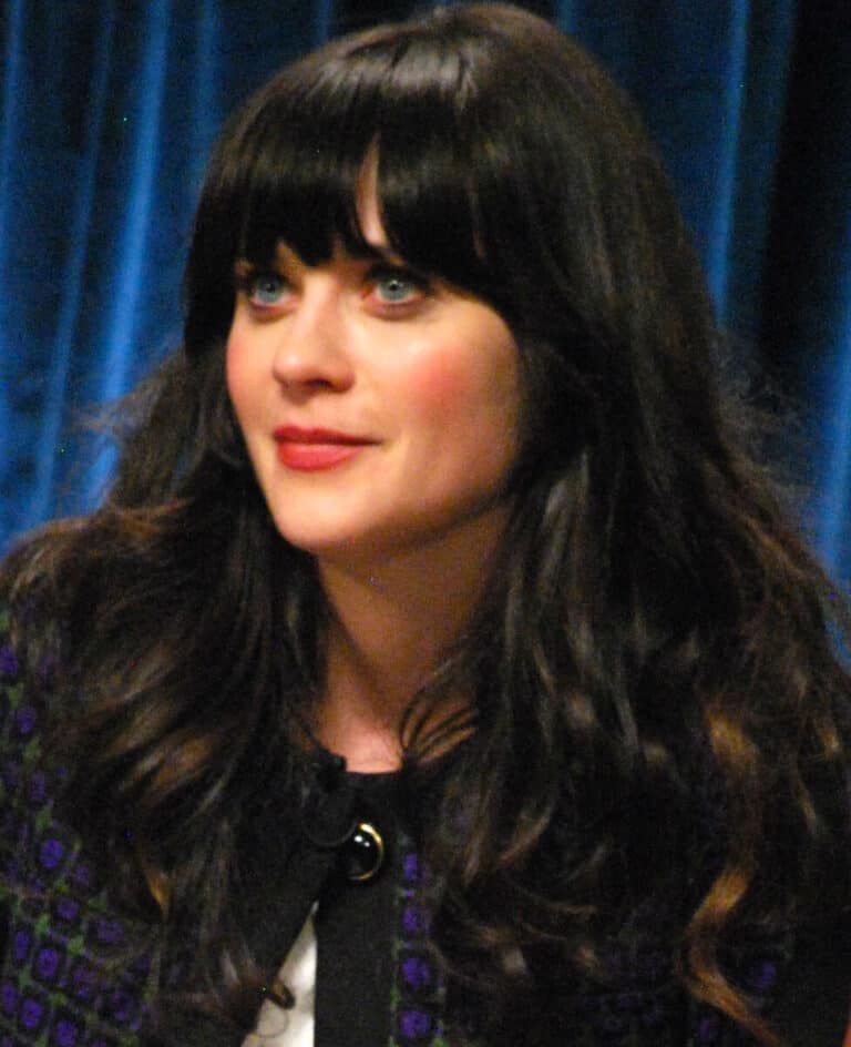 Zooey Deschanel - Famous Model
