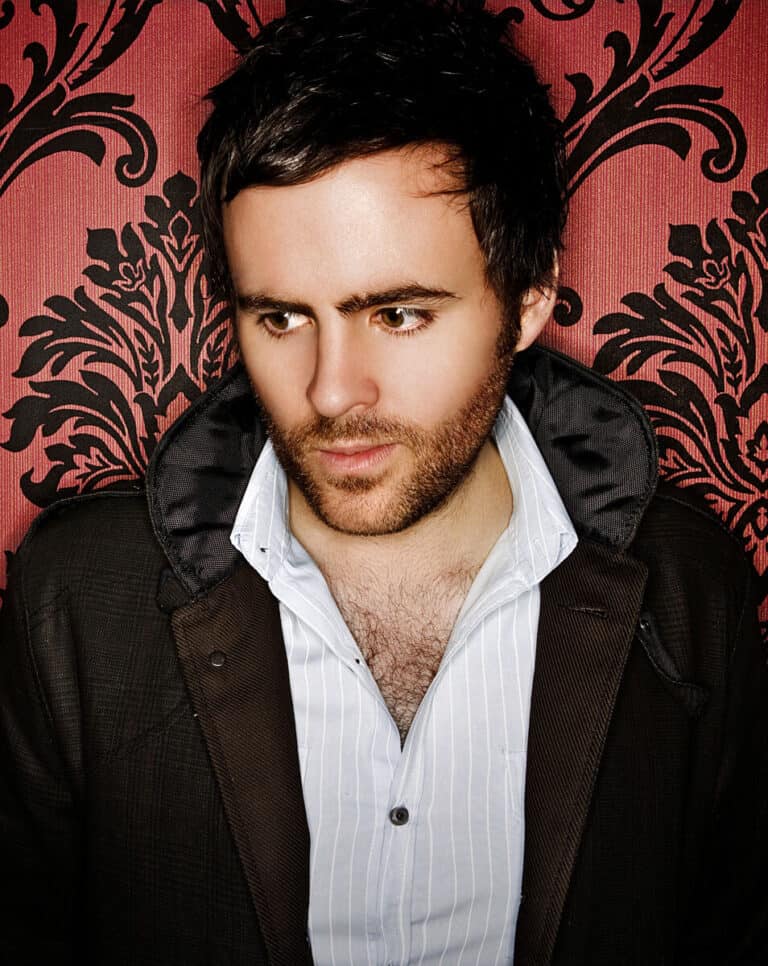 Gareth Emery - Famous Disc Jockey