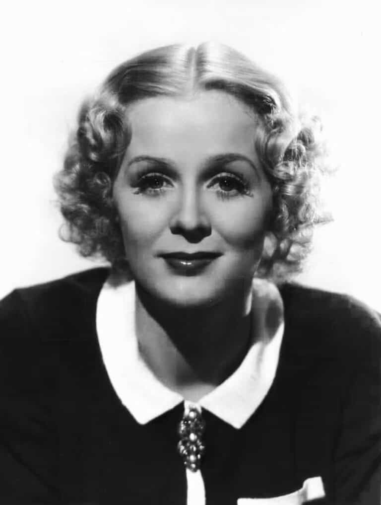 Gloria Stuart - Famous Activist
