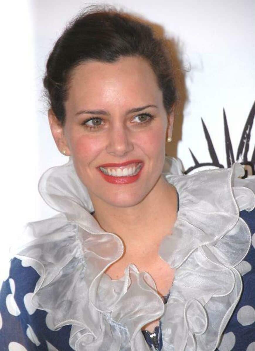 Ione Skye - Famous Painter