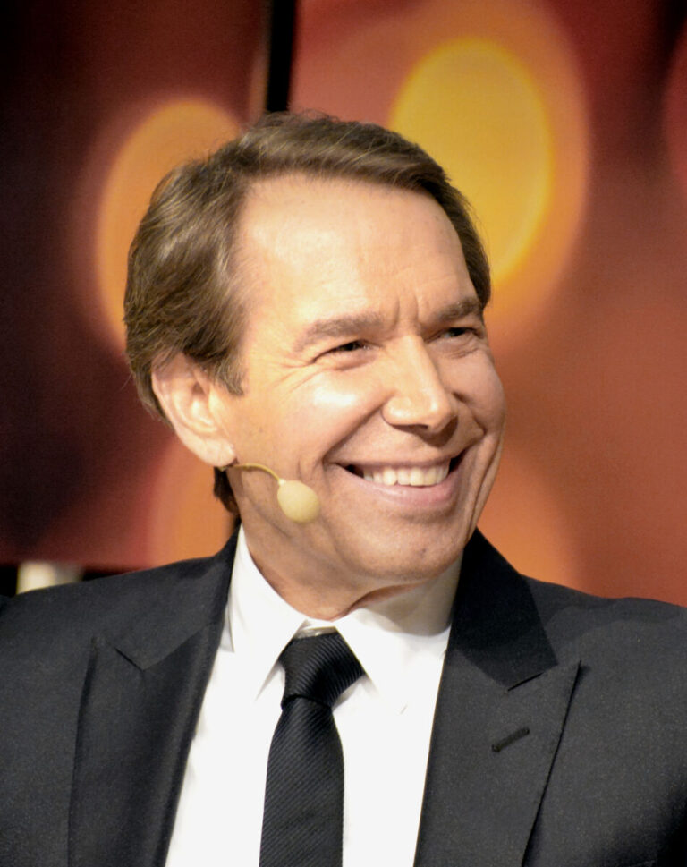 Jeff Koons - Famous Artist