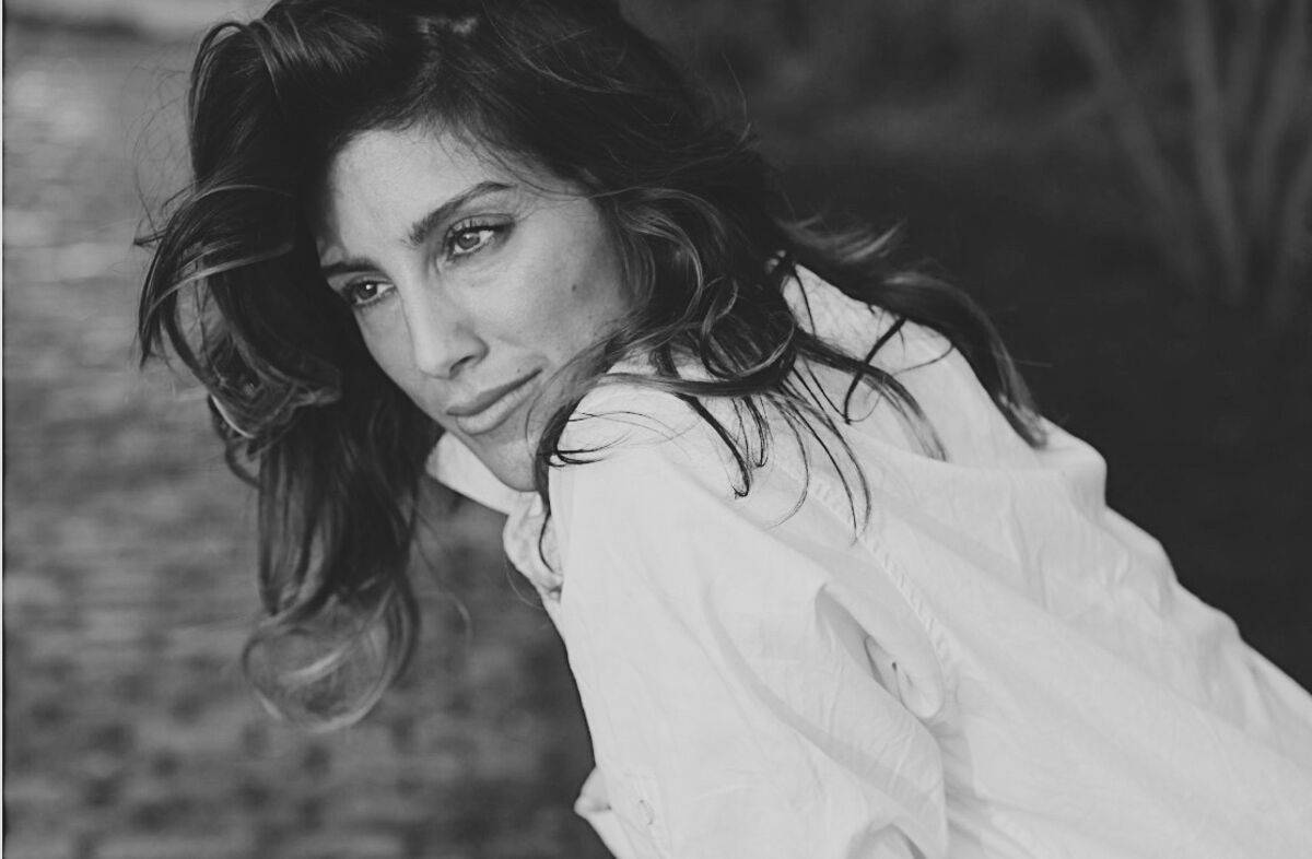 Jennifer Esposito - Famous Model