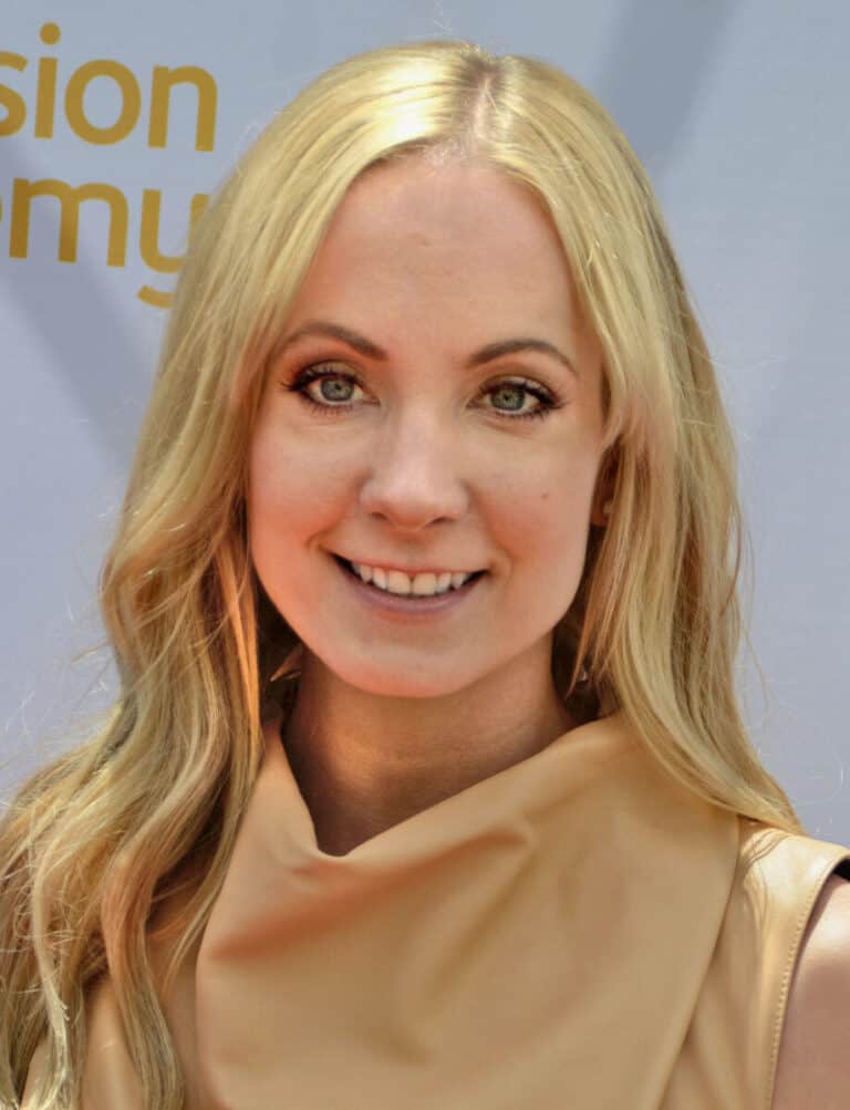 Joanne Froggatt - Famous Actor