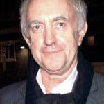 Jonathan Pryce - Famous Voice Actor