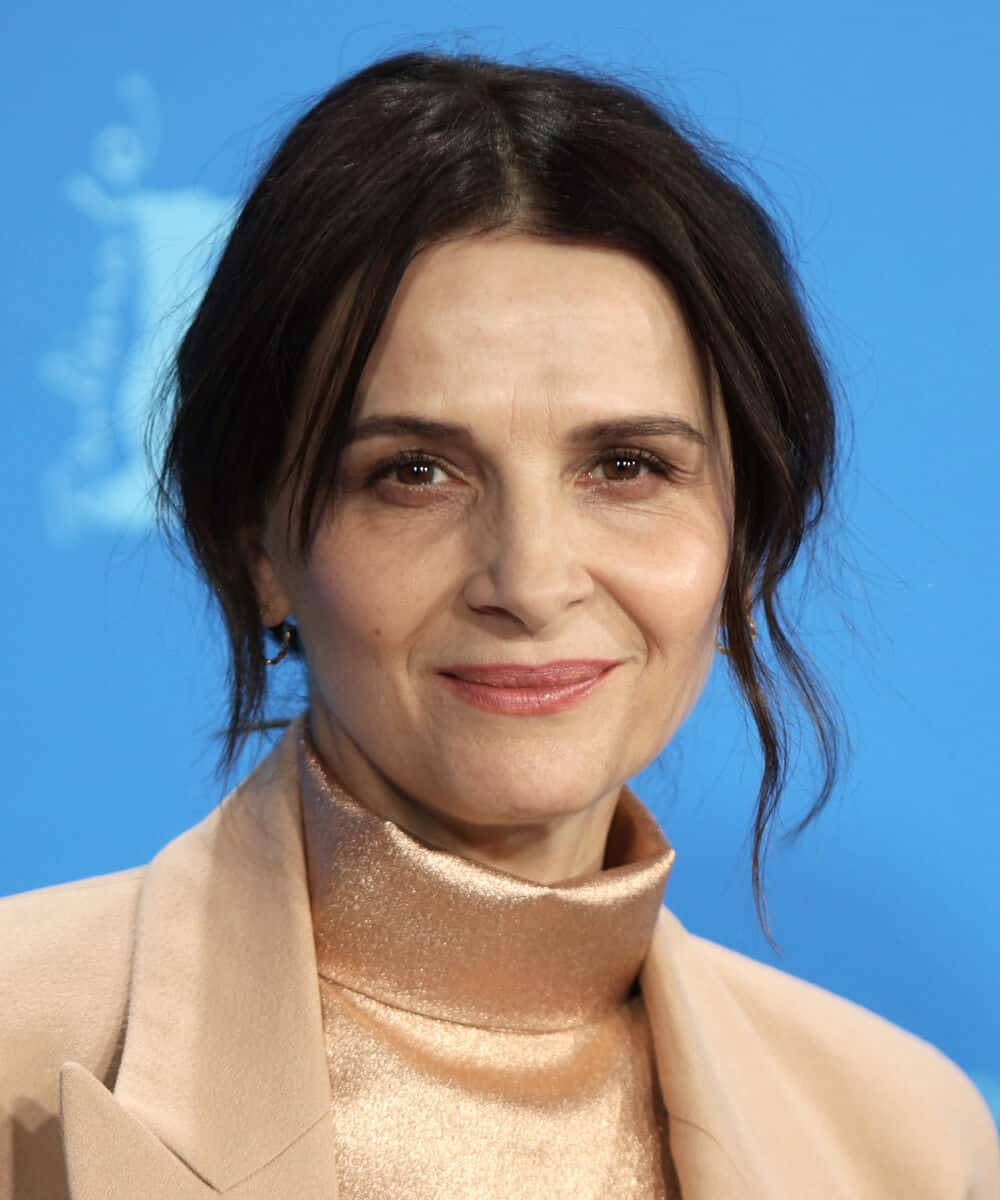 Juliette Binoche - Famous Poet