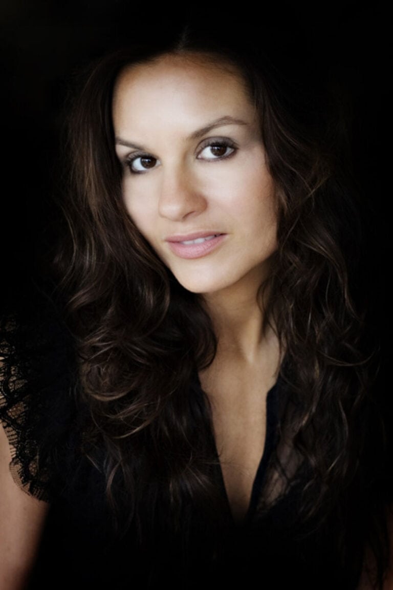 Kara DioGuardi - Famous Tv Personality