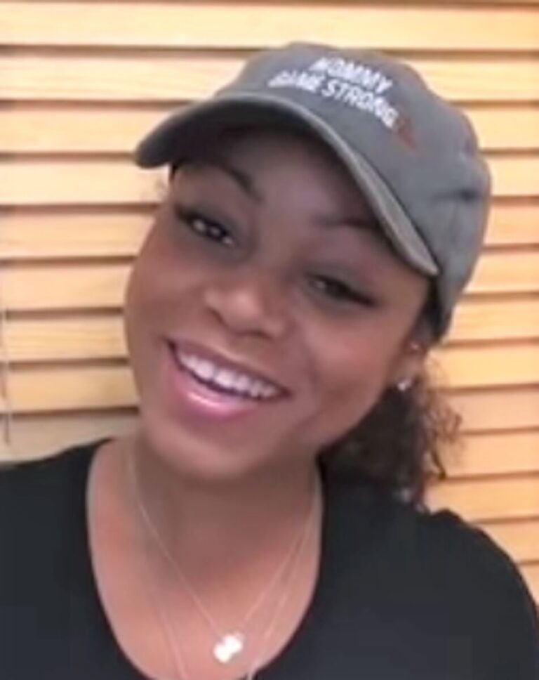 LaTavia Roberson - Famous Actor