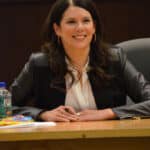 Lauren Graham - Famous Voice Actor