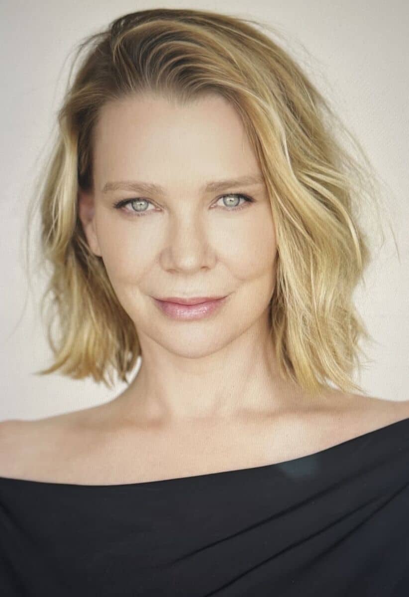 Laurie Holden - Famous Actor