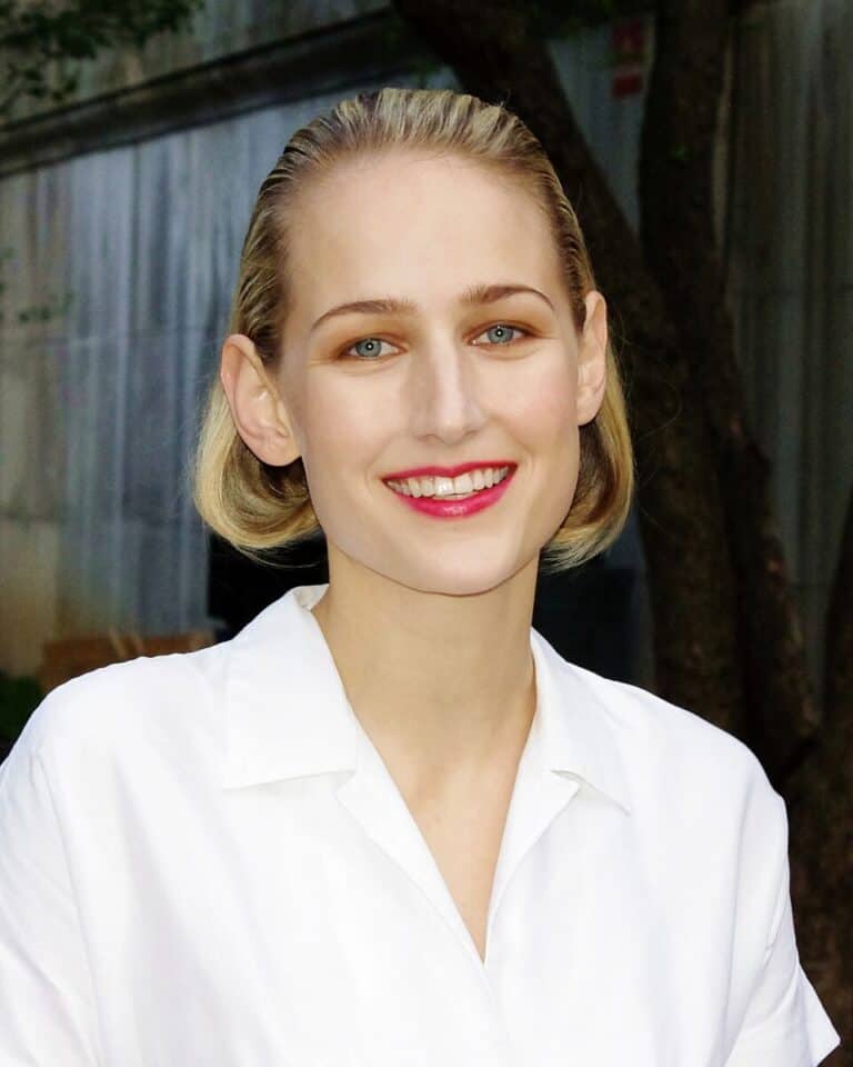 Leelee Sobieski - Famous Actor