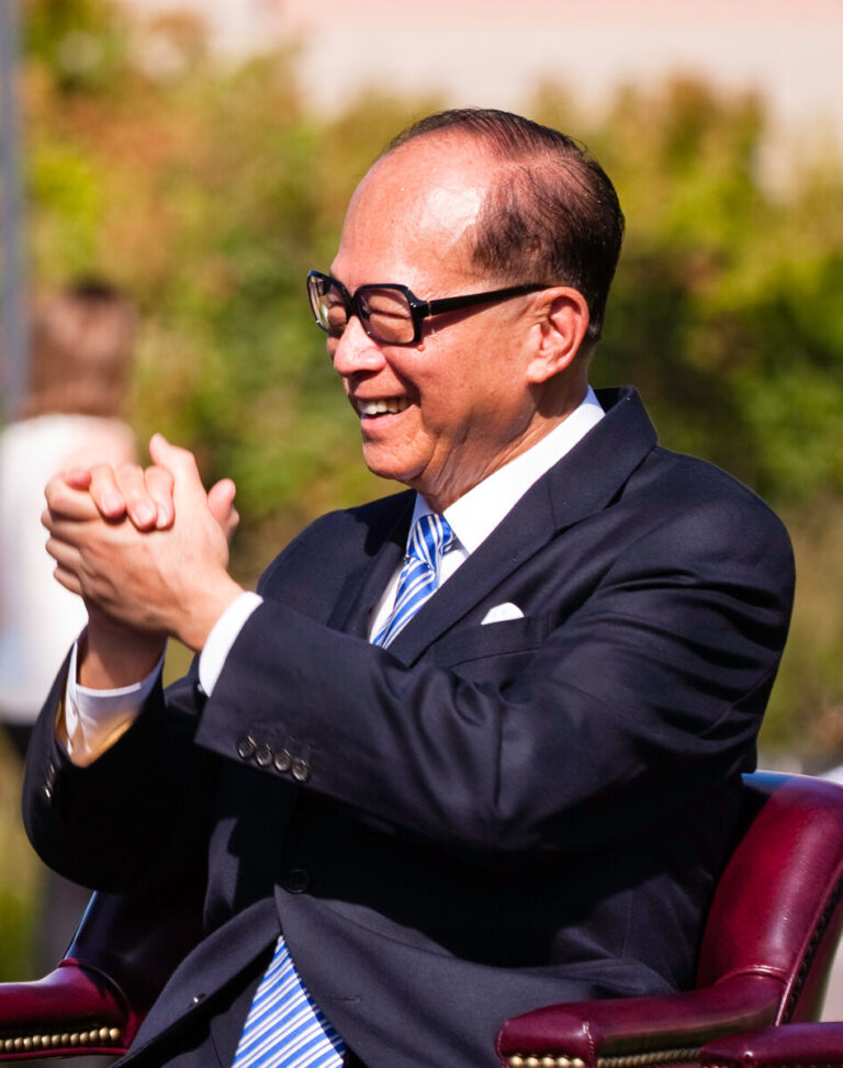 Li Ka-shing - Famous Businessperson